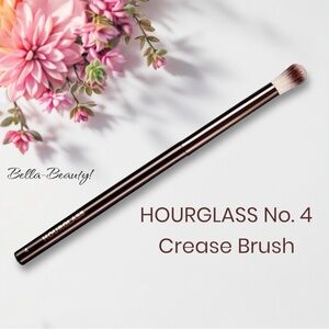 HOURGLASS No. 4 Crease Brush  ~NEW~